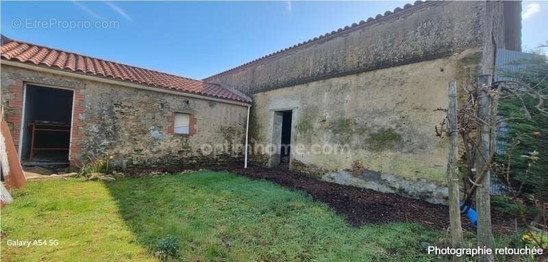 Maison à SAINT-JULIEN-DES-LANDES