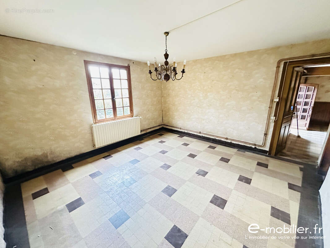 Maison 117 m² à Saint-Julien-De-Jonzy  - photo 4