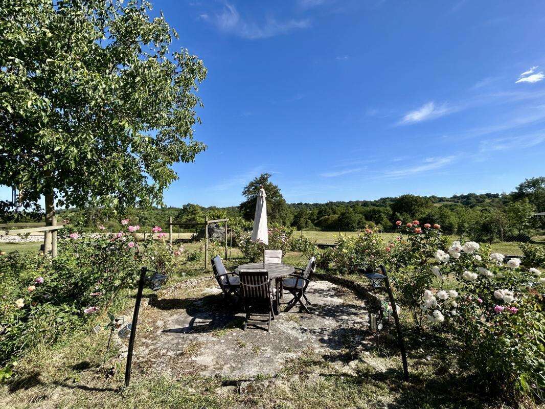 Domaine d'Exception de 17 Hectares, 4 chambres, 251m2 - gara - photo 20