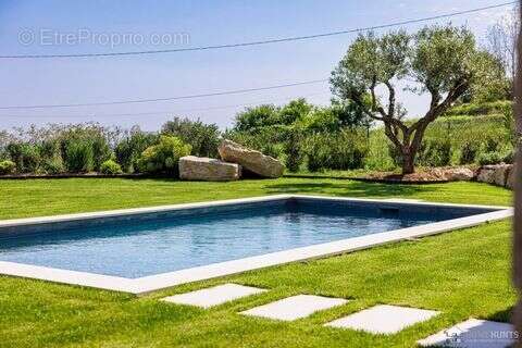 Maison à TOURRETTES-SUR-LOUP