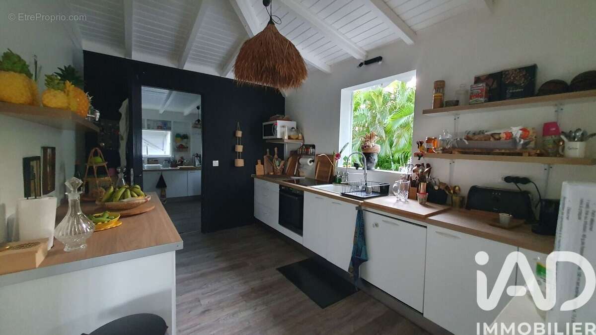 Maison 130 m² à Saint-Francois  - photo 7