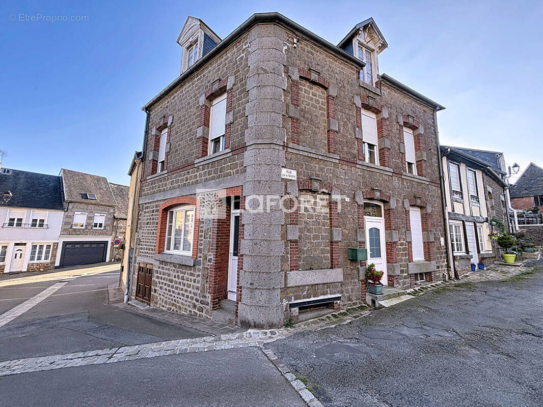 Maison à LA FERRIERE-AUX-ETANGS