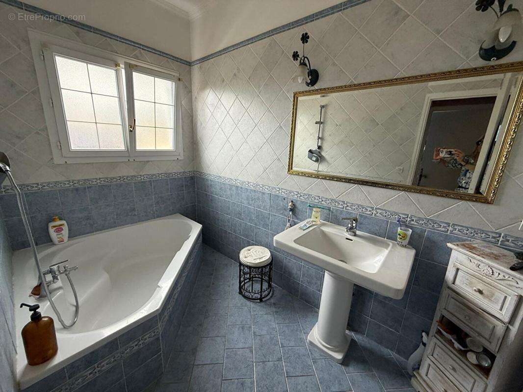 Maison à VARENNES-VAUZELLES