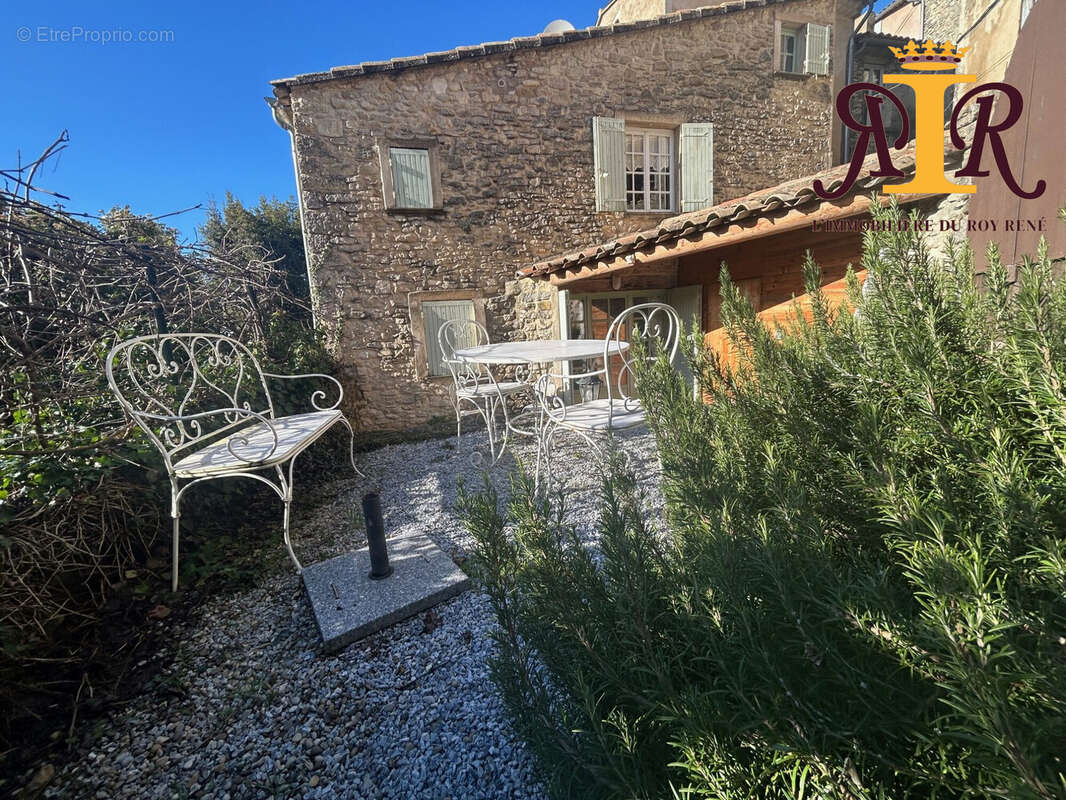 Maison à SAIGNON
