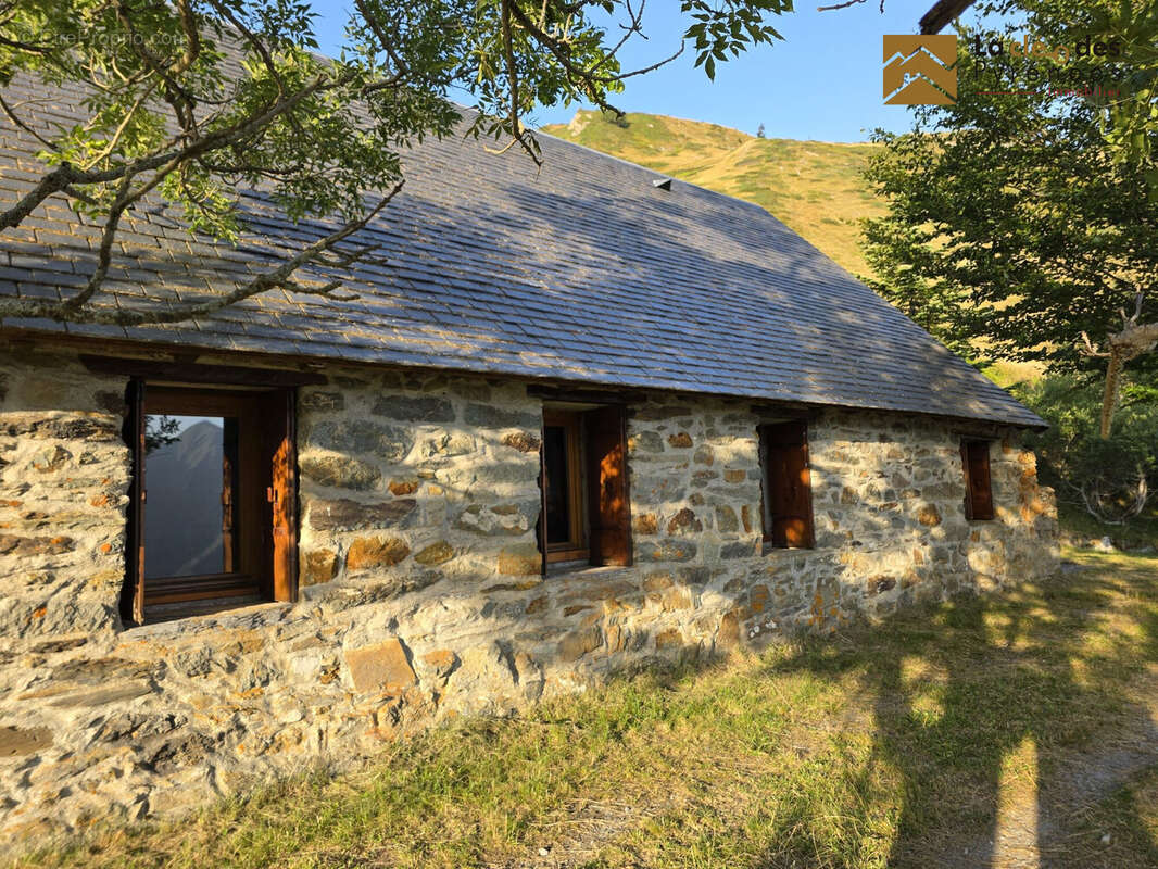 Maison à LUZ-SAINT-SAUVEUR