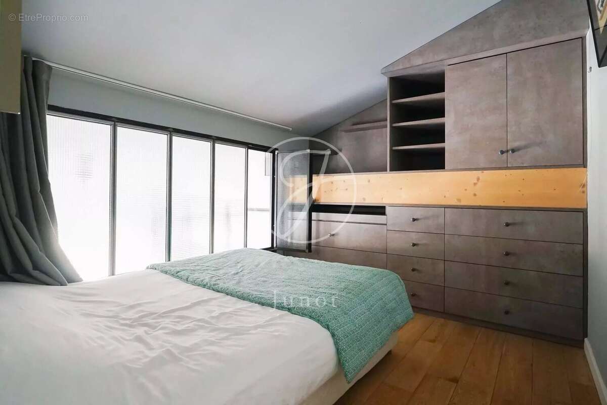 Appartement à PARIS-11E