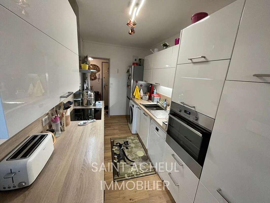 Quartier Québec / Beau Studio / Dans une Résidence sécurisée - photo 3