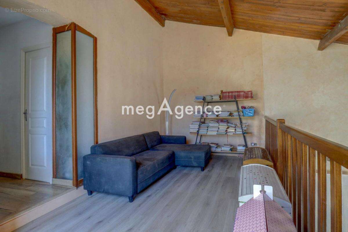 Maison à LESCURE-D'ALBIGEOIS