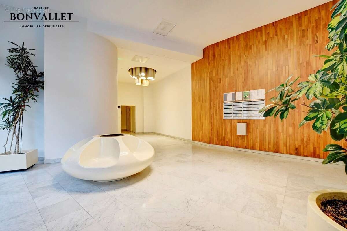 Appartement à PARIS-15E