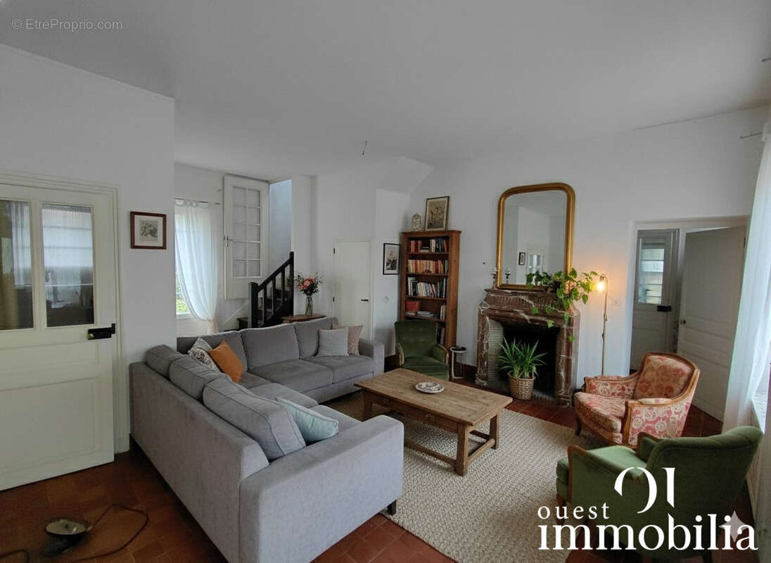 Maison à SAINT-GEREON