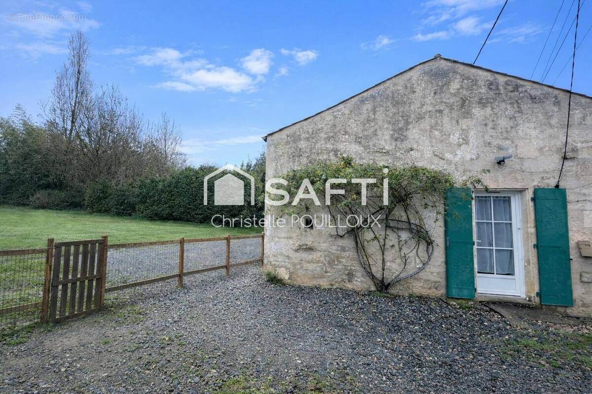 Photo 1 - Maison à BENET