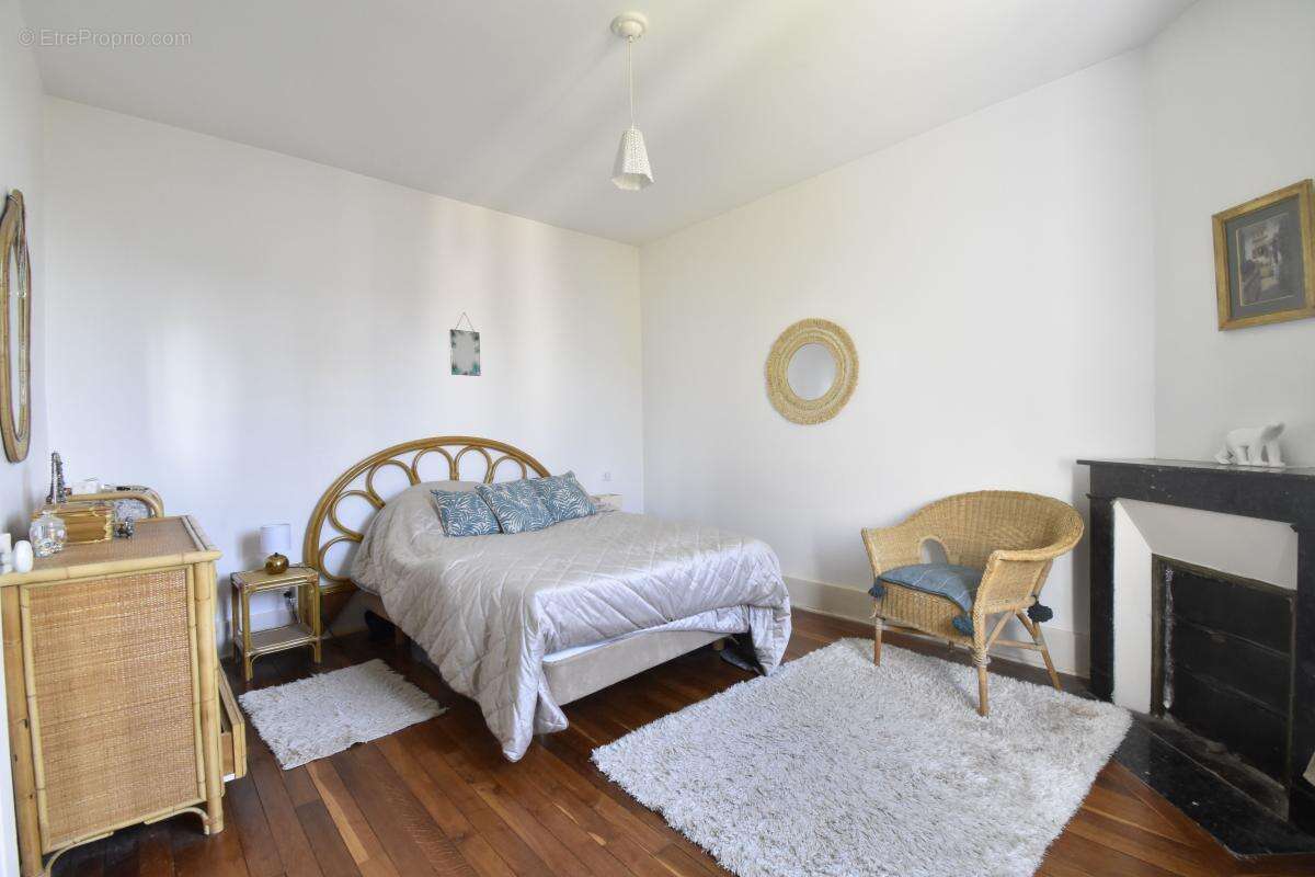 Maison à COSNE-COURS-SUR-LOIRE