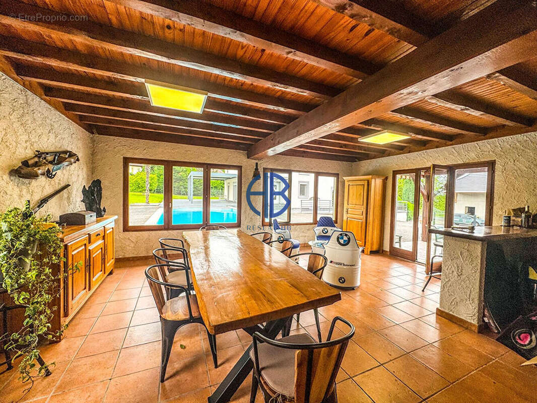 Maison à SAINT-GENIX-SUR-GUIERS