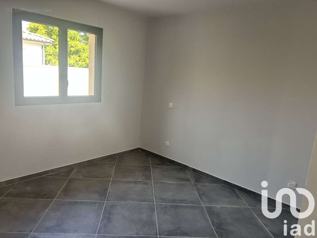 Photo 5 - Maison à SAINT-MEDARD-DE-GUIZIERES