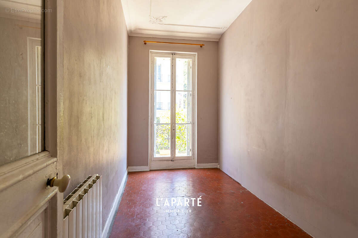 Appartement à MARSEILLE-6E