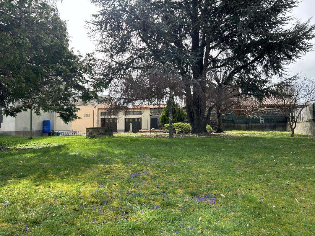 SAINT BEAUZIRE Targnat Maison 105 m2 - photo 3