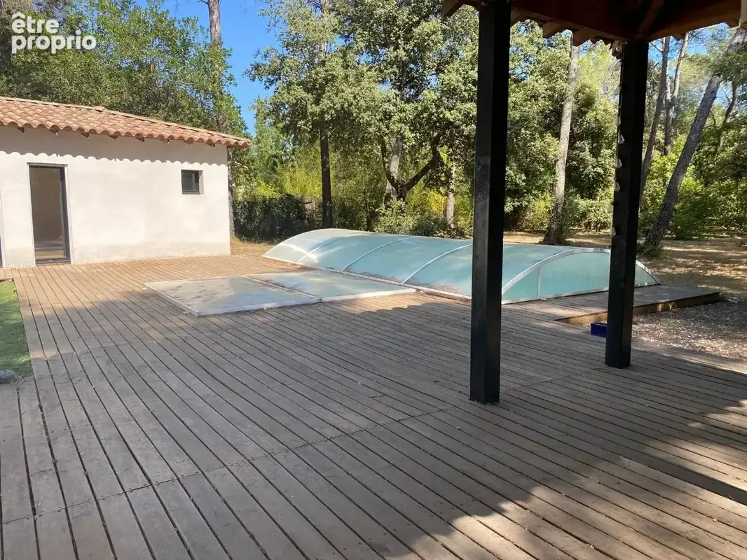 ASSAS  Élégante villa de plain-pied avec piscine dans un environnement privilégié - photo 20