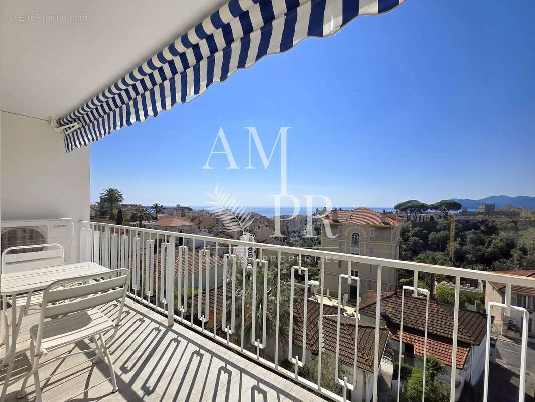 Appartement à CANNES