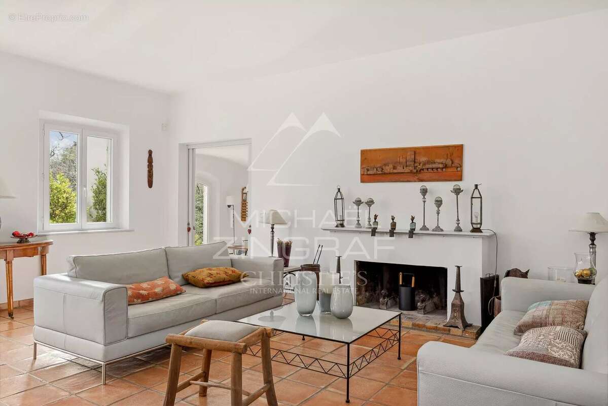 Maison à GRASSE