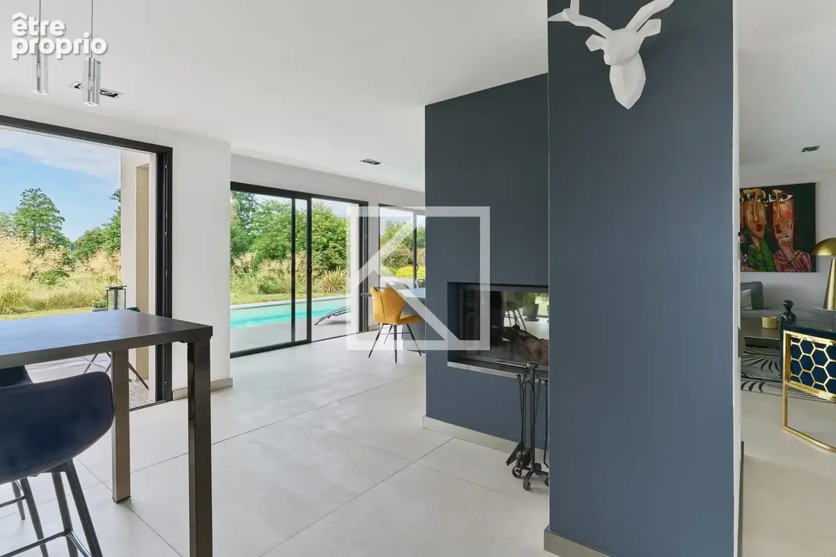 Maison 274 m² à Montfort-Sur-Meu  - photo 5