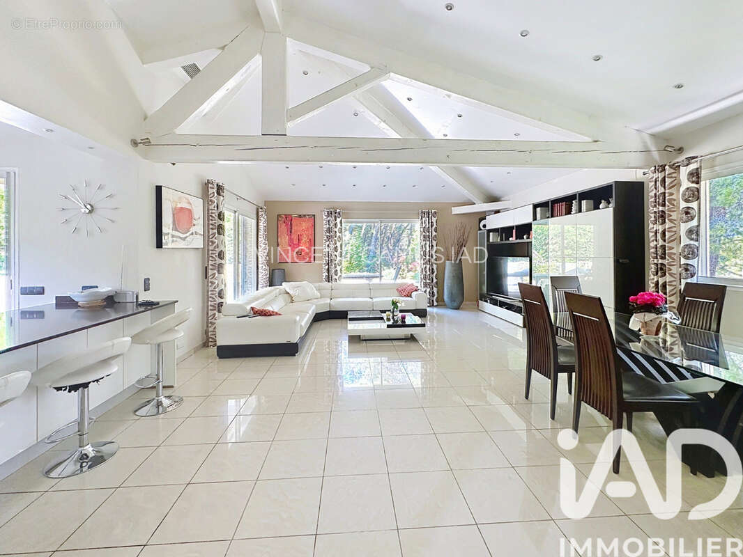 Photo 2 - Maison à SAINT-CYR-SUR-MER