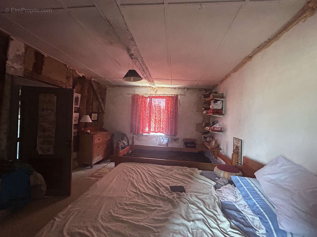 Maison Perigordine avec grange attenant sur 2.9 ha - photo 15