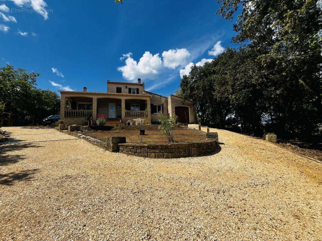 Maison à GOUDARGUES