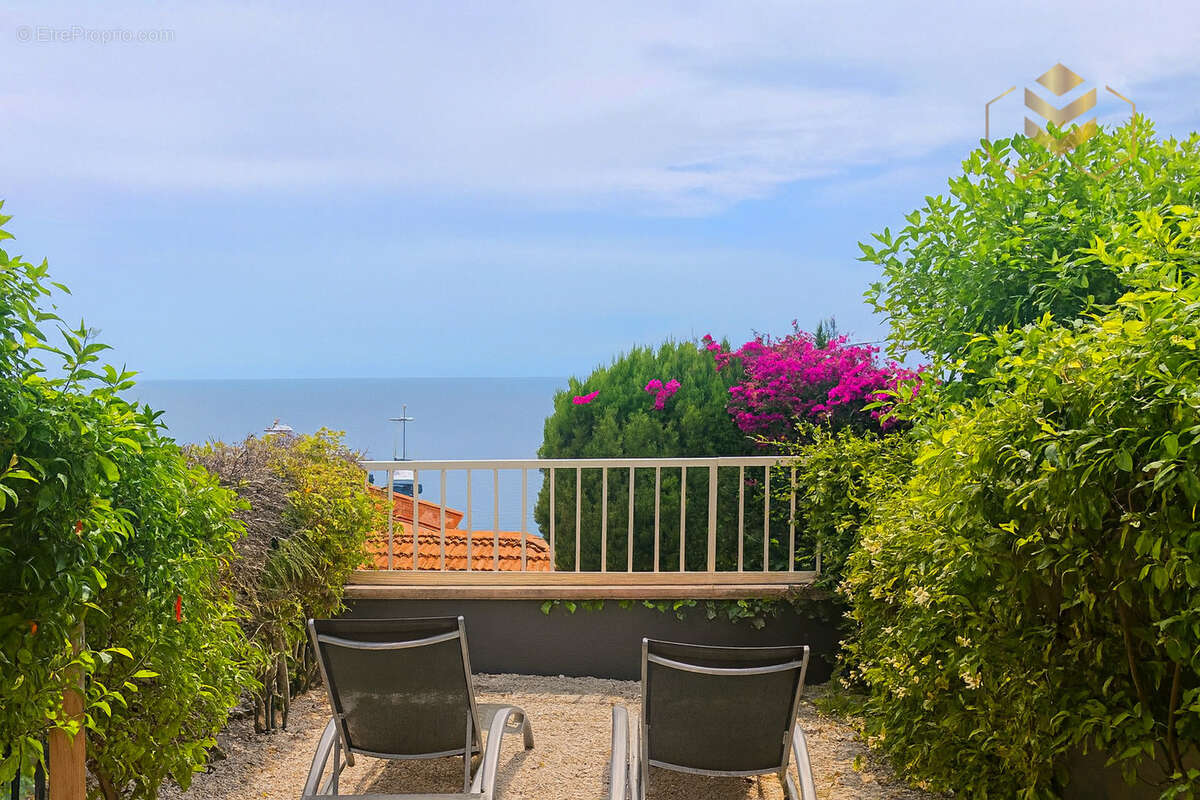 Appartement à ROQUEBRUNE-CAP-MARTIN