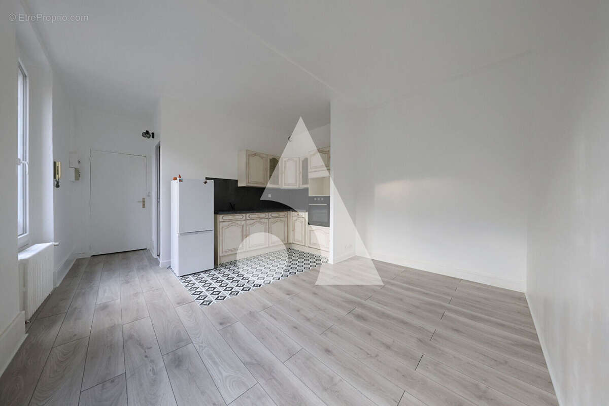 Appartement à CORBEIL-ESSONNES