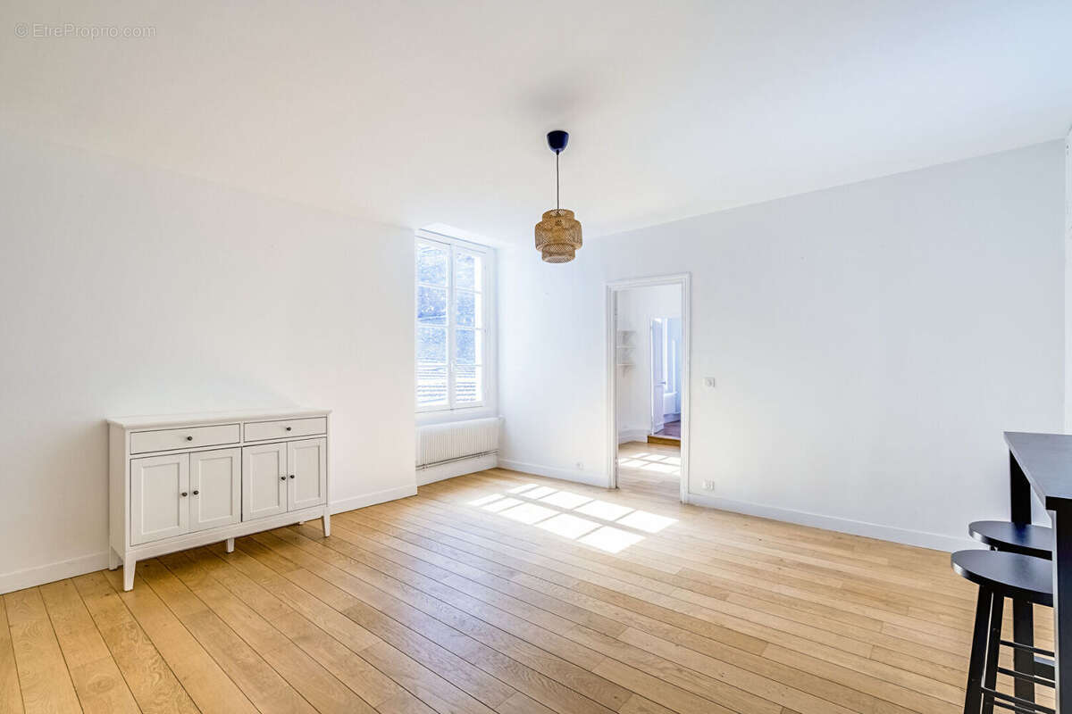 Appartement Paris 3 pièce(s) - photo 6
