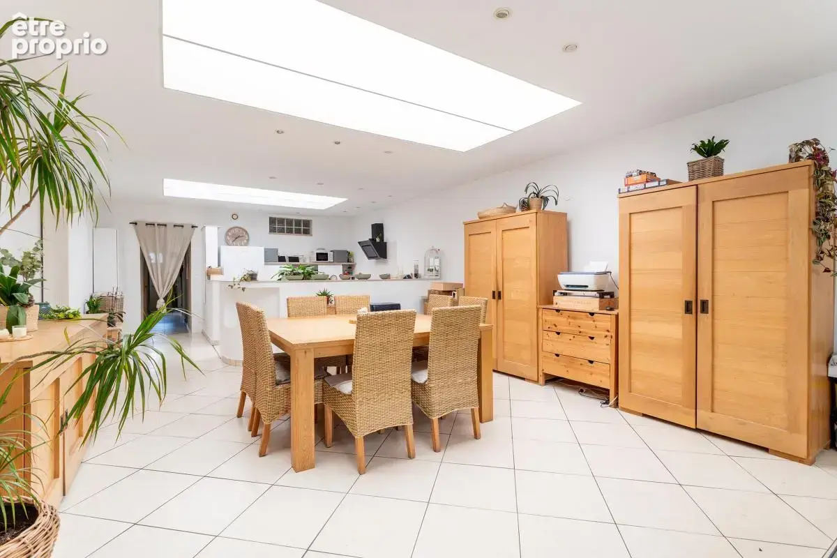 Maison 5 pièces 142 m² à vendre à Hallennes-Lez-Haubourdin (59320) - photo 2