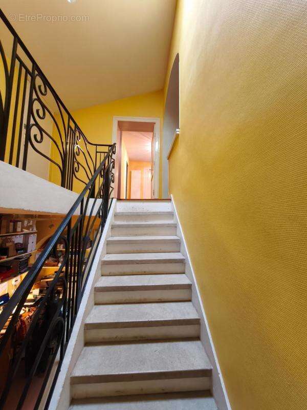 Appartement à SAINT-AUBIN-DE-BLAYE