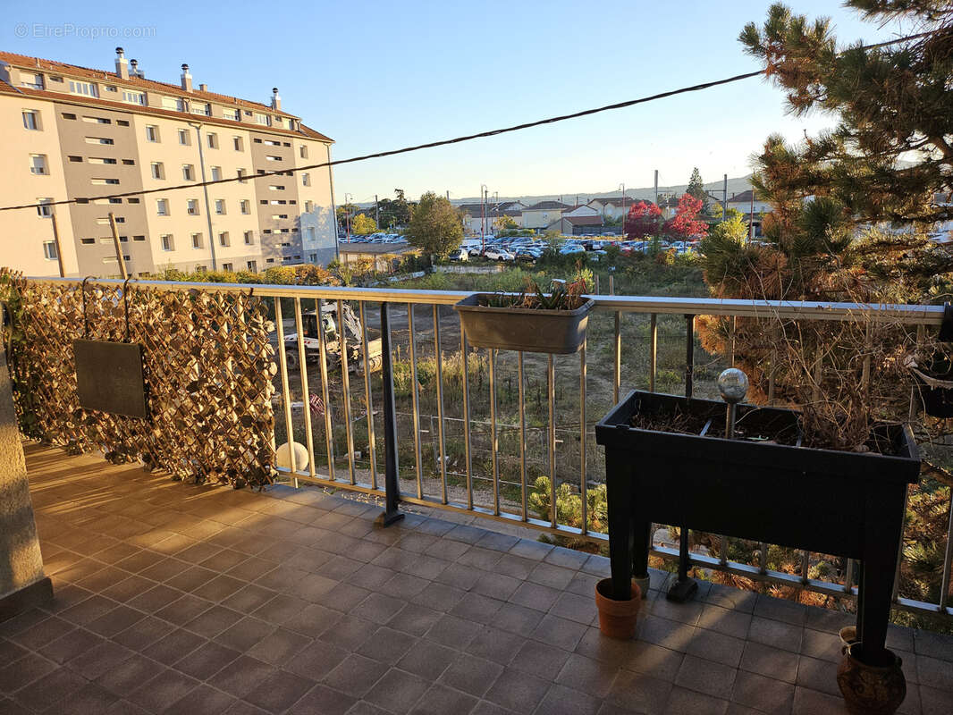 Appartement à LE PEAGE-DE-ROUSSILLON