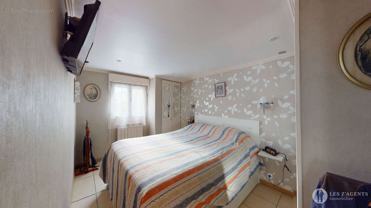 Maison à SAINT-MARTIN-D&#039;HERES