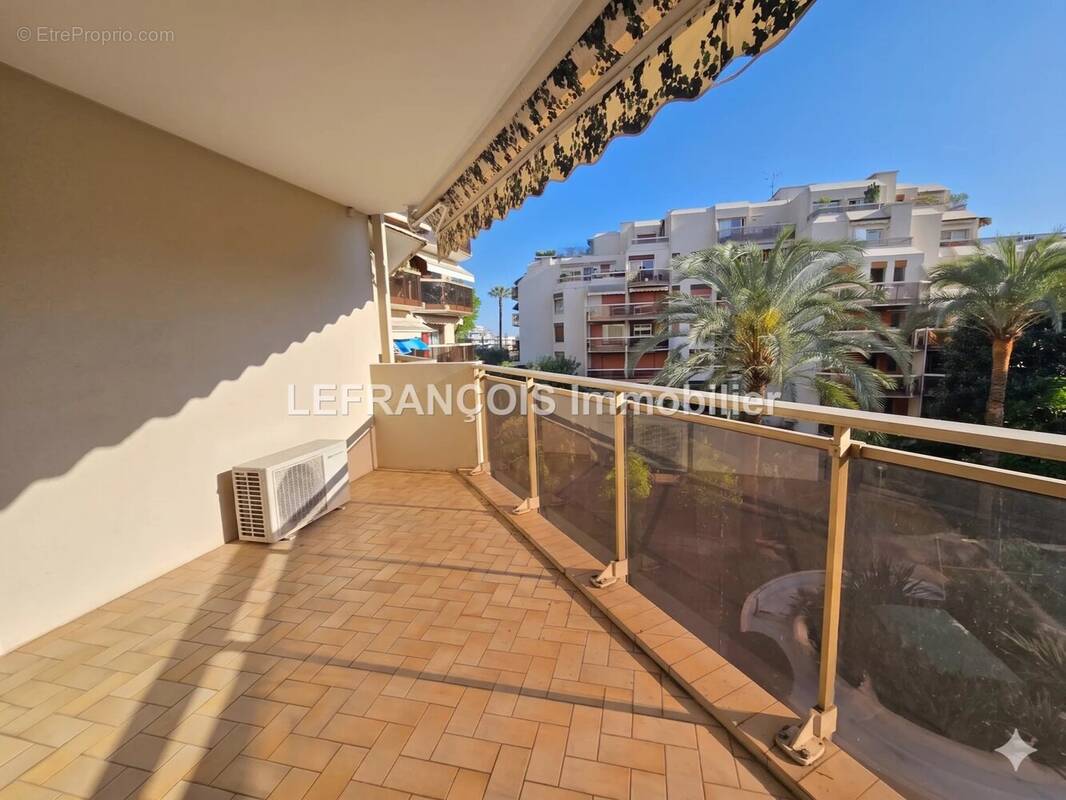 Appartement à LE CANNET