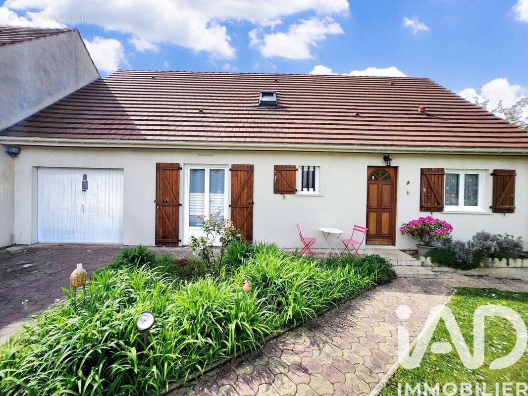 Photo 1 - Maison à SAINT-OUEN-L'AUMONE