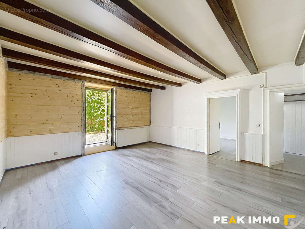 Appartement à DOUSSARD