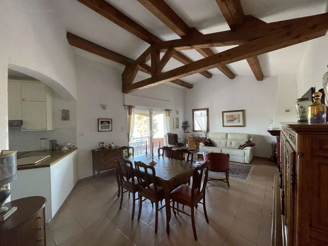 Maison à TARADEAU