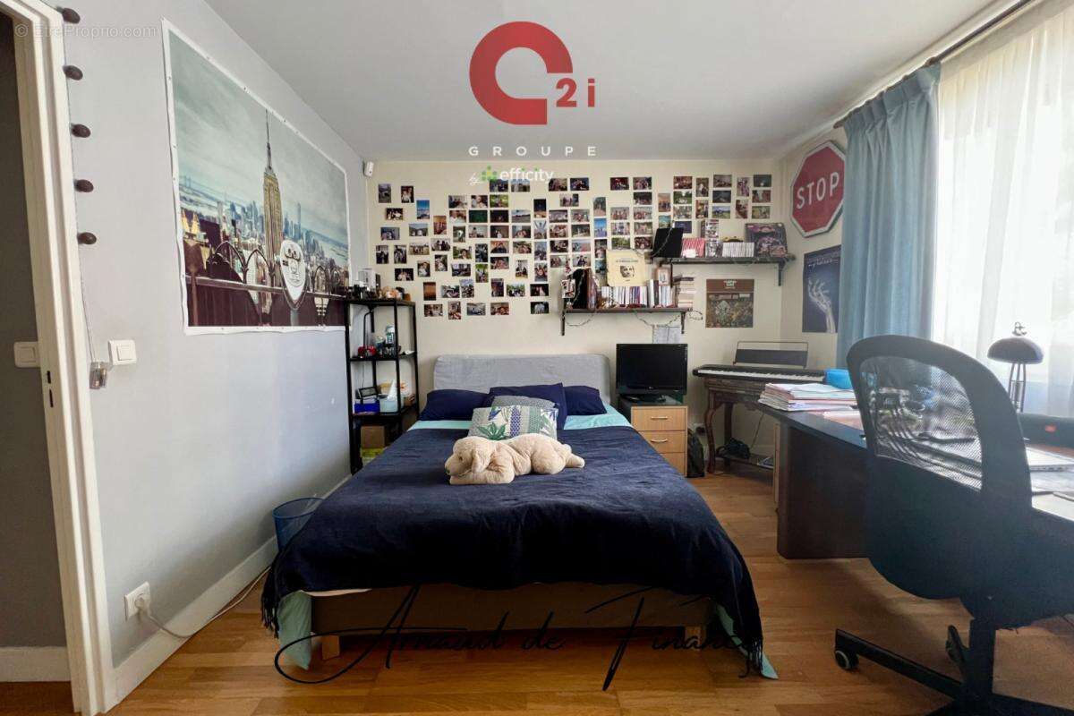 Appartement à LA CELLE-SAINT-CLOUD