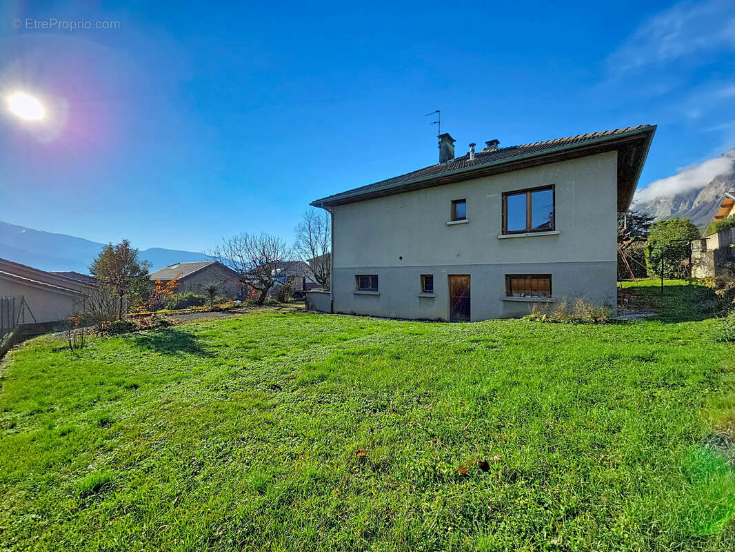 Maison à SAINT-ISMIER