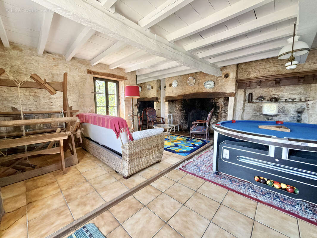 Maison à MONTCABRIER