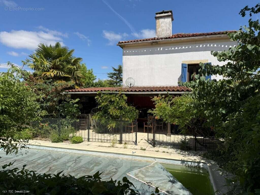 Maison à MANSLE