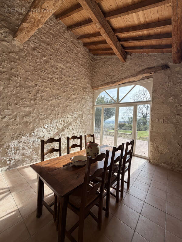 Maison à SAINT-PIERRE-DE-CLAIRAC