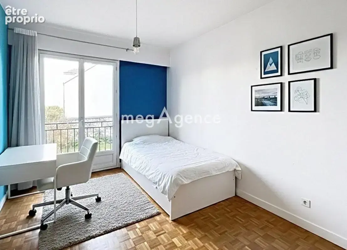 Appartement de standing lumineux 165 m² – Domaine privé sécurisé  – Parking et Cave - Saint-Nom-La-Bretèche - photo 9