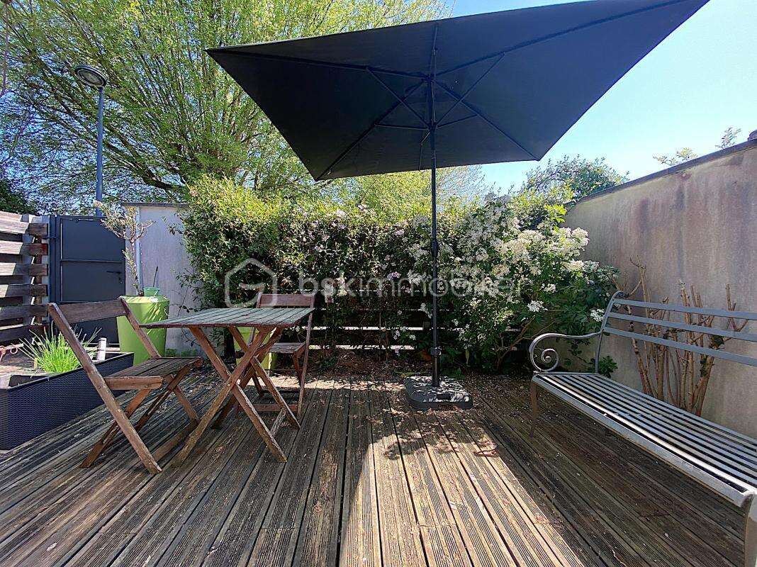 Magnifique loft avec climatisation, 2 places de parking, jardin, piscine et salle de sport !!! - photo 16