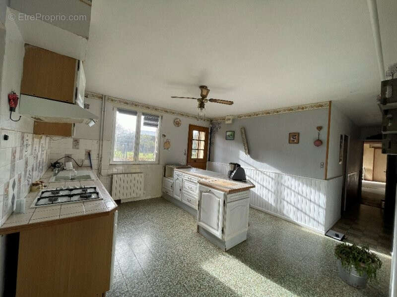 Maison à LA BAZOCHE-GOUET