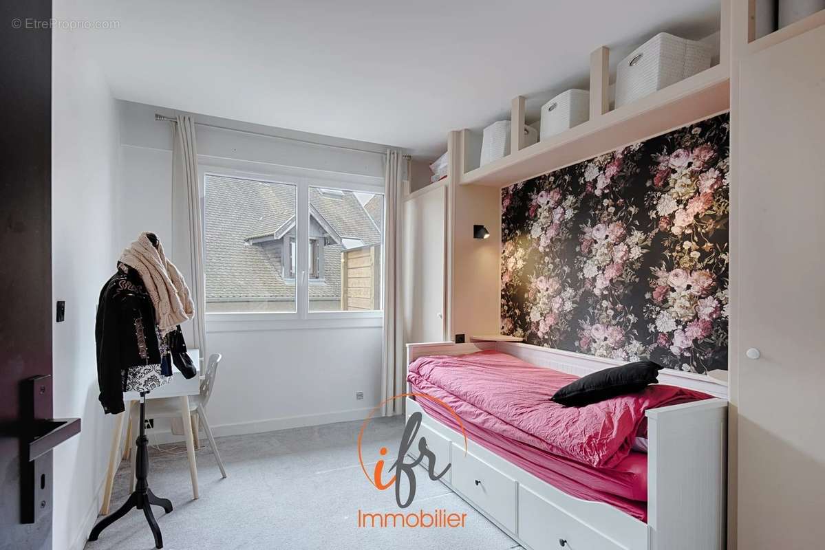 Appartement à LA TOUR-DU-PIN