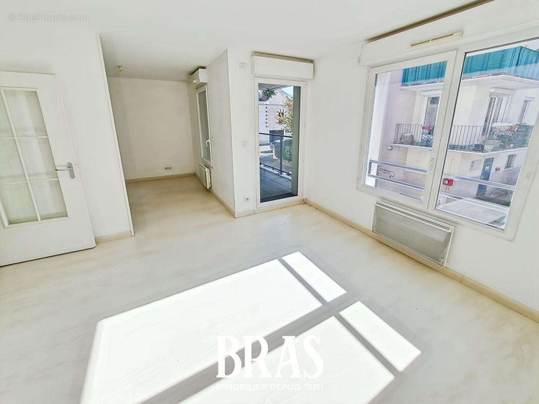 PROCE, T1 Bis avec un balcon - photo 2