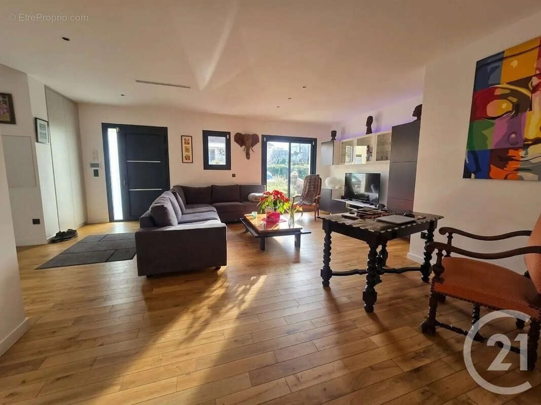 Appartement à MAISONS-ALFORT