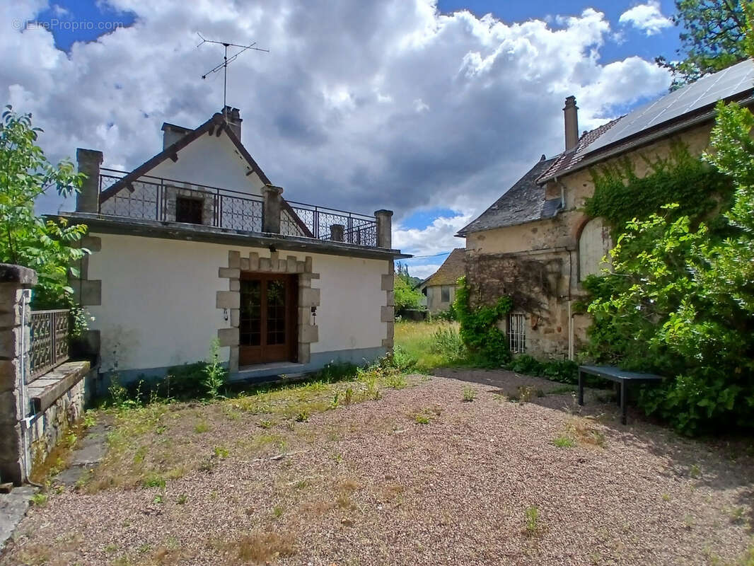 Exclusivité , maison de famille avec des grandes dépendances, entre Le Lac de Crescent et Lormes, Morvan à moi - photo 10